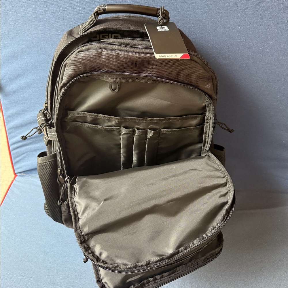 Ogio Alpha Backpack - Picture 7 of 7